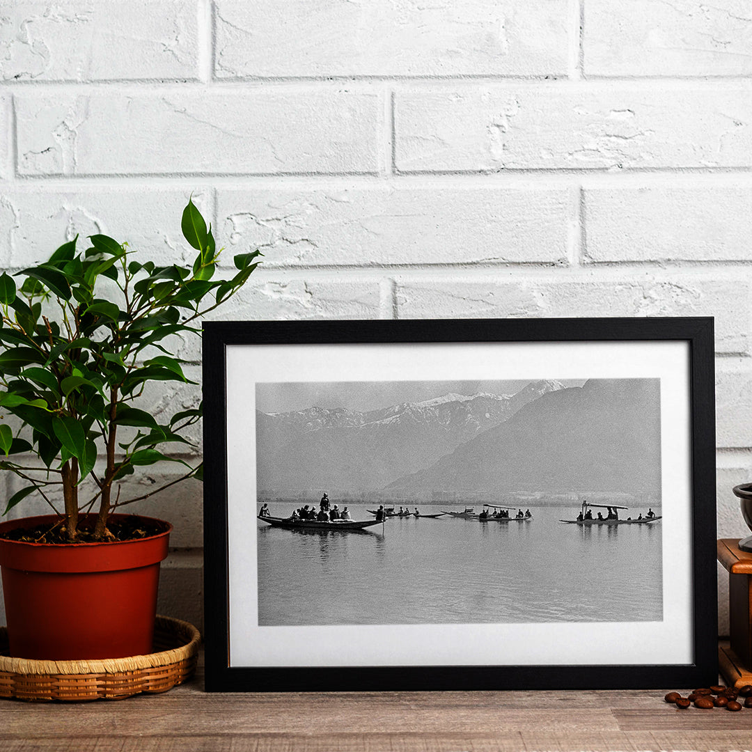 Company- Dreams a float dal lake - Srinagar wonderers of the misty lake - Sagar World