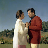 Rajendra Kumar and Sadhana in a Romantic Portrait- still from the movie “ARZOO” Personal Bollywood Photography of renowned cinematographer, Shri Prem Sagar. - Sagar World
