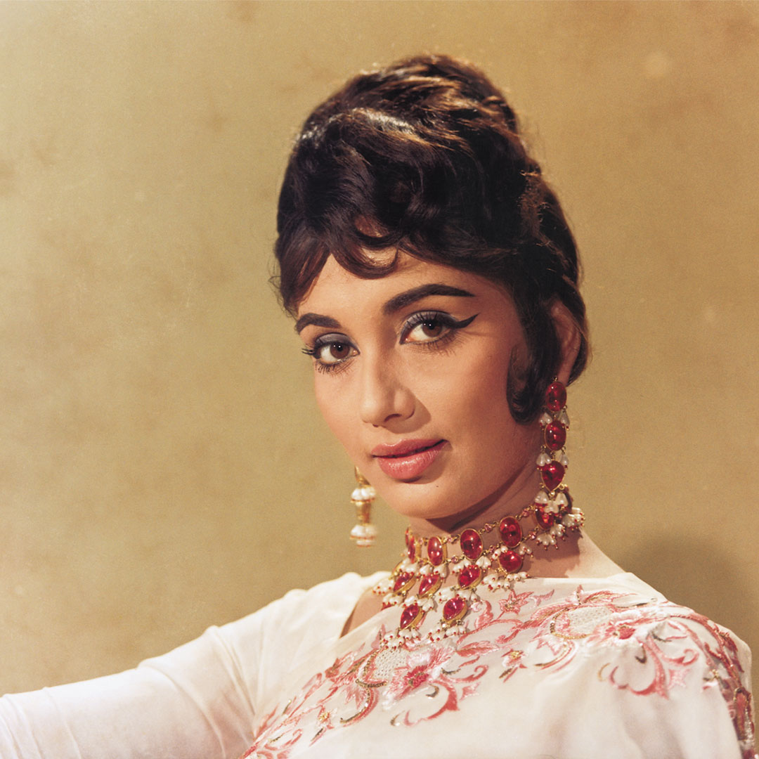 Sadhana Portrait in white sari- still from the movie “ARZOO” Personal Bollywood Photography of renowned cinematographer, Shri Prem Sagar. - Sagar World